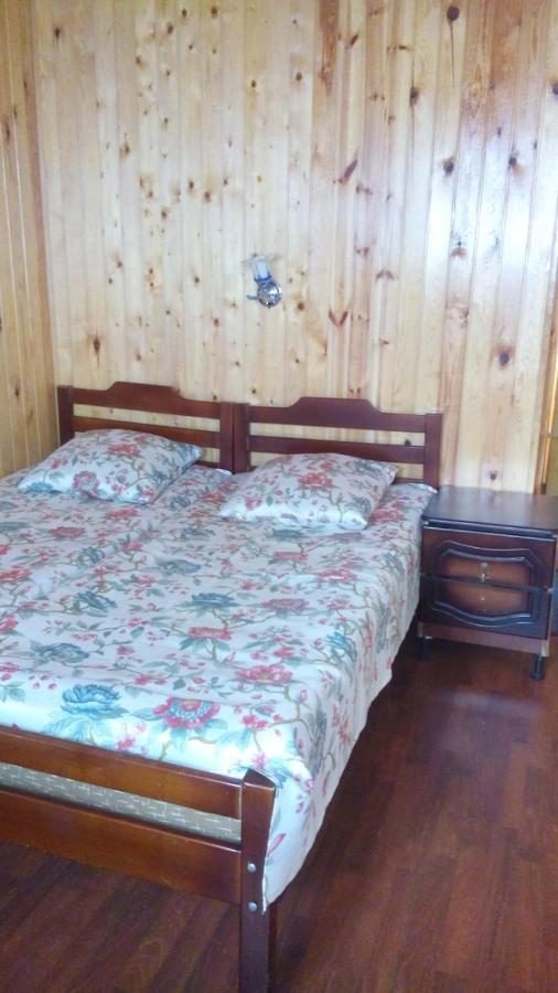 Guest House On Apskha Leona 12 Гагра Екстериор снимка